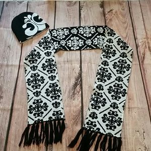 Beyonce:House of Deréon- scarf and hat